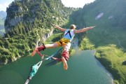 世界短道速滑：弯道策略影响名次排布，世界短道速滑决赛