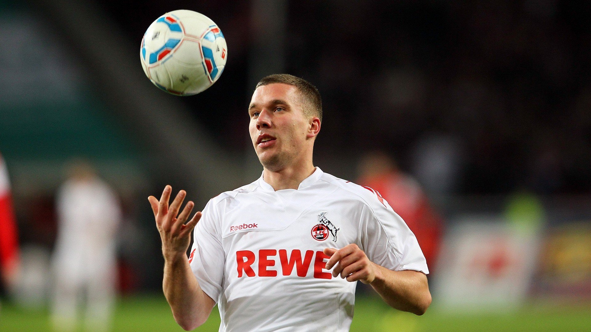 中国足球俱乐部加强青年球员心理建设，我国足球青少年人才培养存在的问题